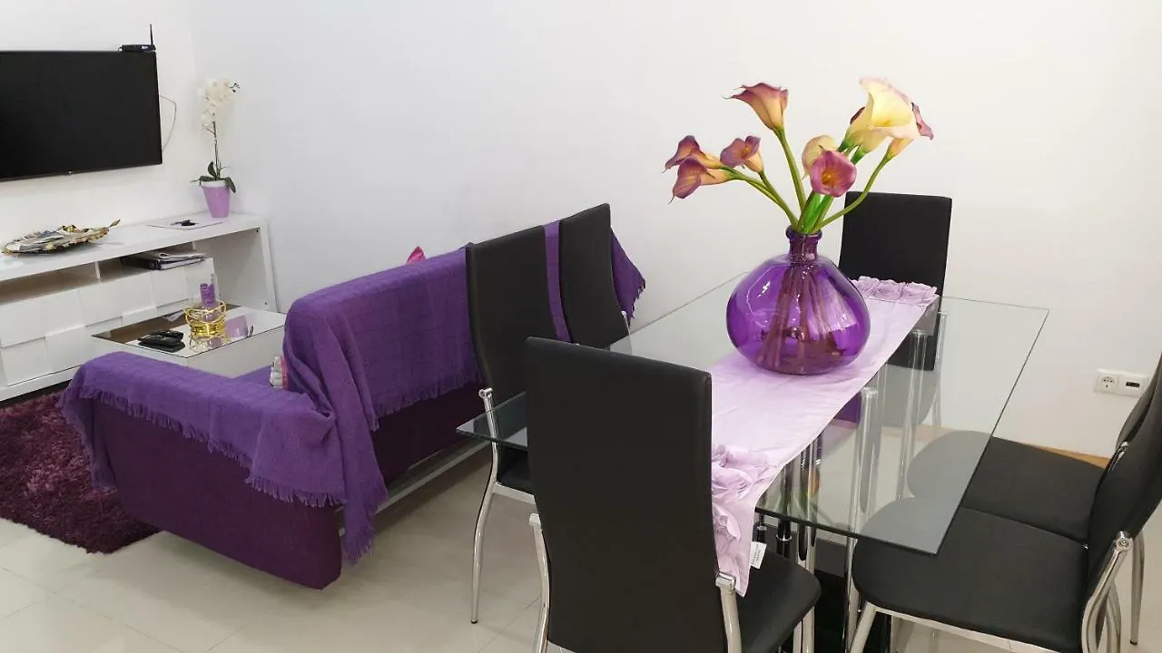 Jessica Appartment 프라이아